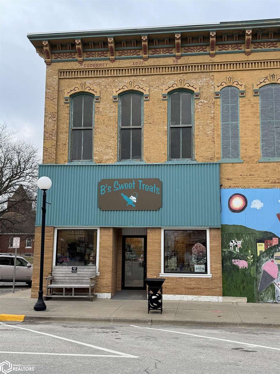 0.07 Acres of Mixed-Use Land for Sale in Sigourney, Iowa