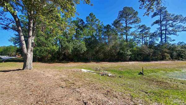 0.9 Acres of Residential Land for Sale in Pensacola, Florida