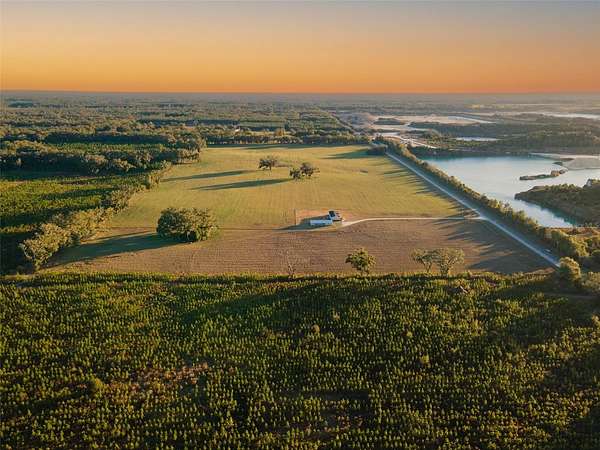 40 Acres of Land with Home for Sale in Newberry, Florida