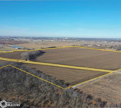 195 Acres of Agricultural Land for Sale in Cedar Falls, Iowa