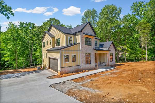 3.26 Acres of Land with Home for Sale in Clarksville, Tennessee