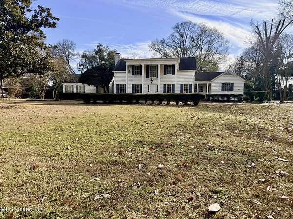1.9 Acres of Residential Land with Home for Sale in Greenwood, Mississippi