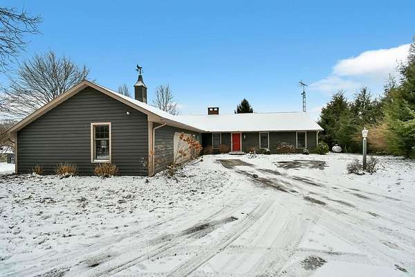 6.33 Acres of Land with Home for Sale in Mansfield, Ohio