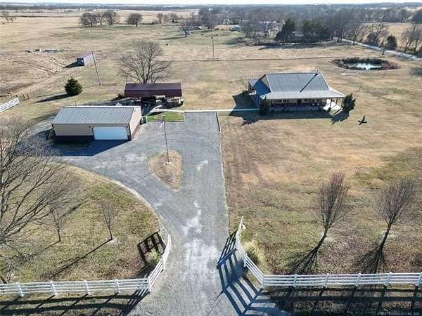 5.5 Acres of Land with Home for Sale in Morris, Oklahoma