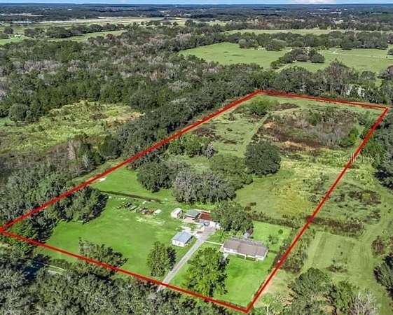 20 Acres of Agricultural Land with Home for Sale in Wildwood, Florida