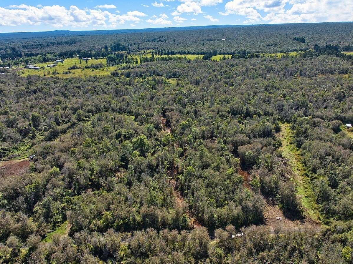 5 Acres of Land for Sale in Mountain View, Hawaii