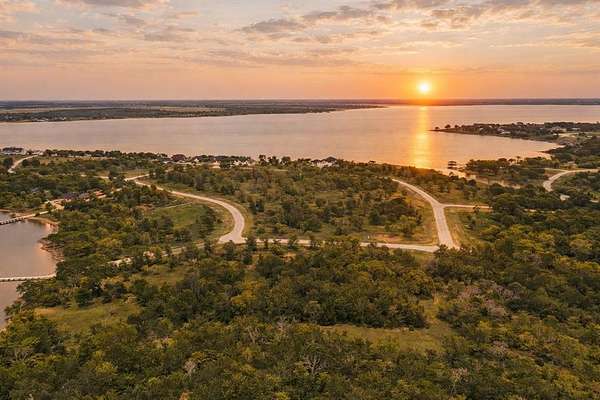 1.19 Acres of Residential Land for Sale in Corsicana, Texas