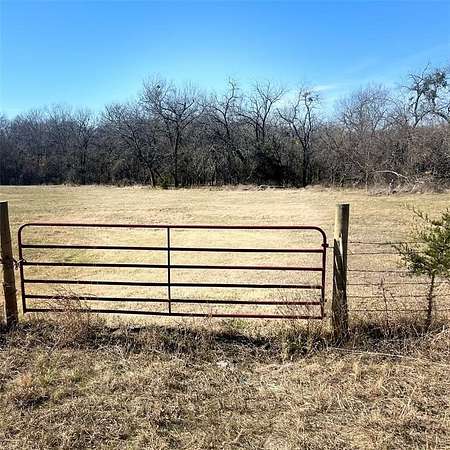 10 Acres of Land for Sale in Sulphur Springs, Texas