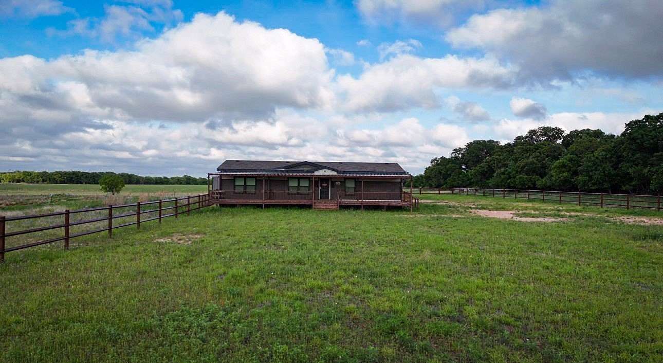 20 Acres of Agricultural Land with Home for Sale in Comanche, Texas