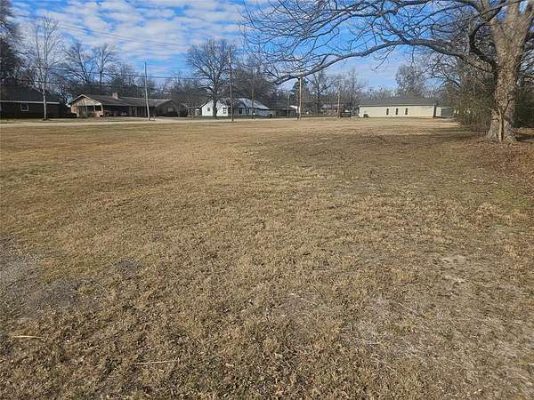 0.6 Acres of Land for Sale in Bogata, Texas