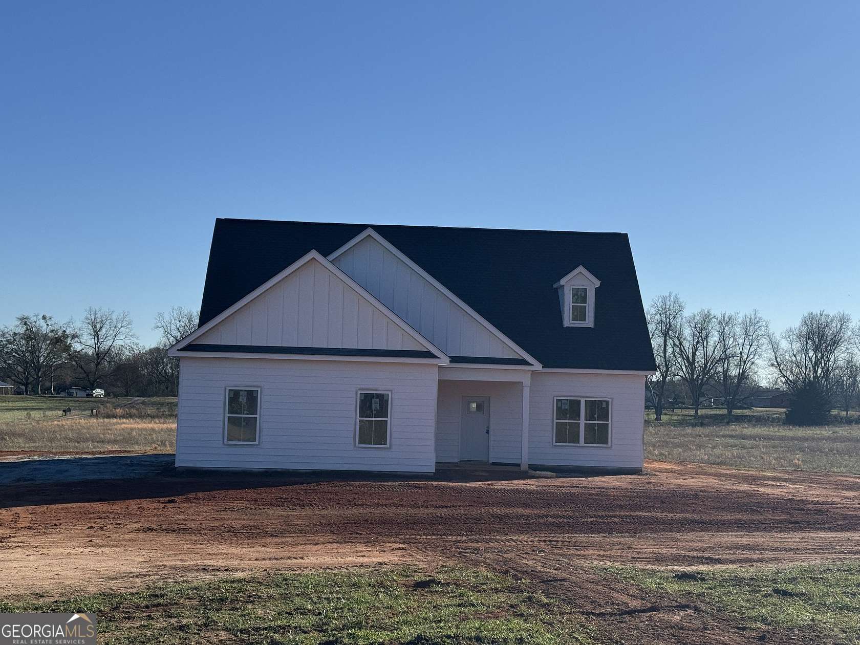 3 Acres of Residential Land with Home for Sale in Williamson, Georgia