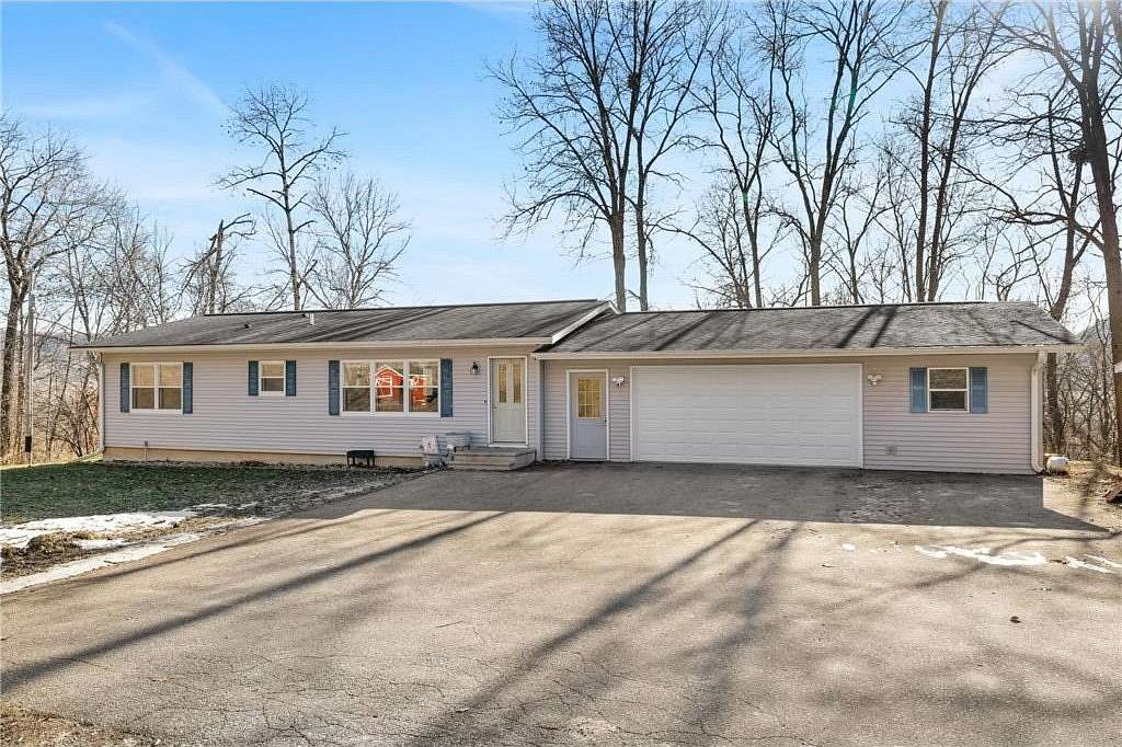 4 Acres of Residential Land with Home for Sale in Houston Township, Minnesota