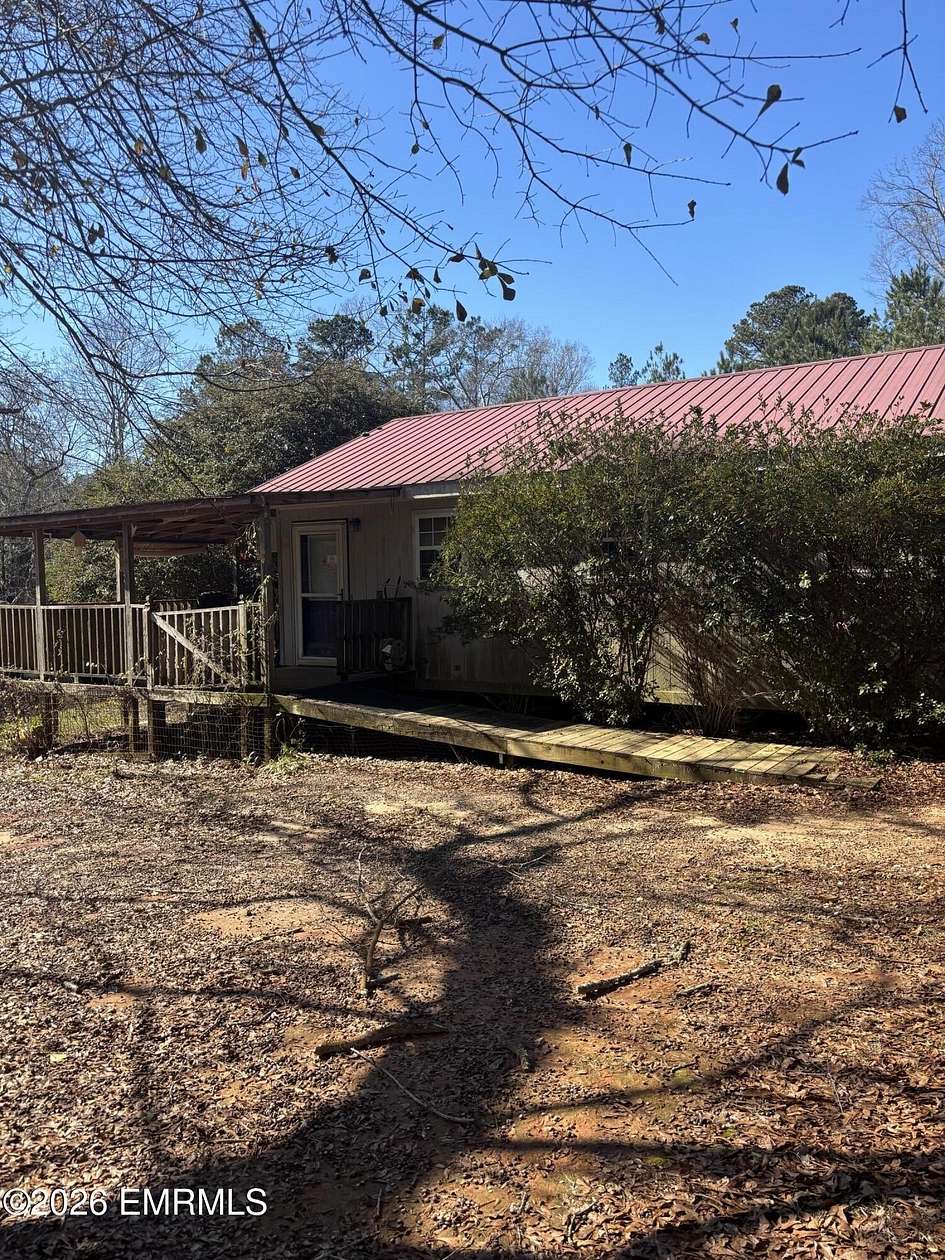 4.7 Acres of Land with Home for Sale in Meridian, Mississippi