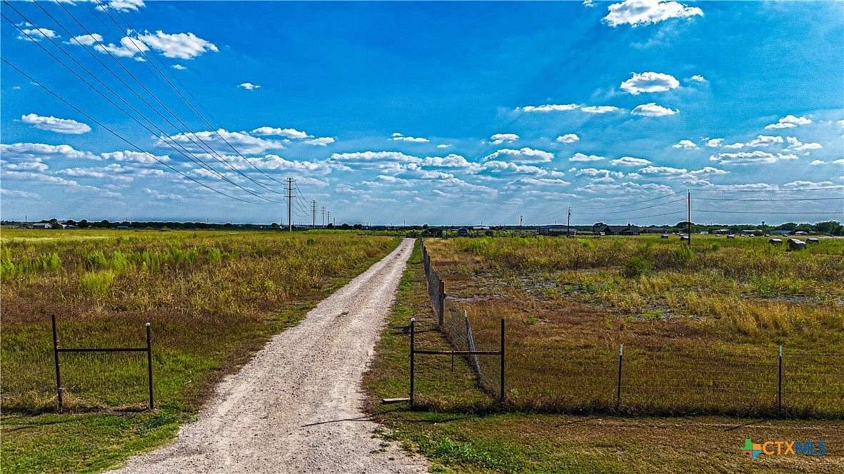 10 Acres of Commercial Land for Lease in Seguin, Texas