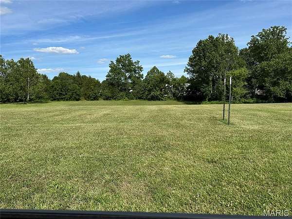 1.26 Acres of Residential Land for Sale in Steeleville, Illinois