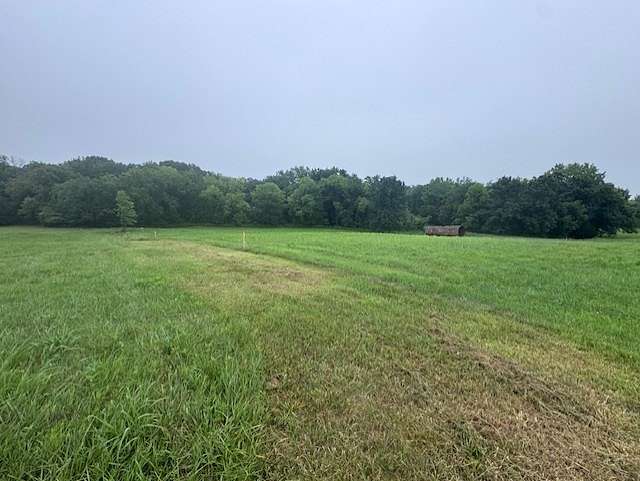 12 Acres of Recreational Land & Farm for Sale in Cameron, Missouri