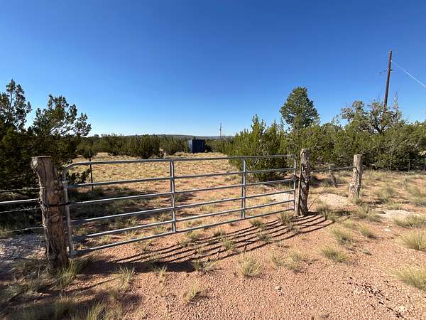 1.37 Acres of Residential Land for Sale in Seligman, Arizona