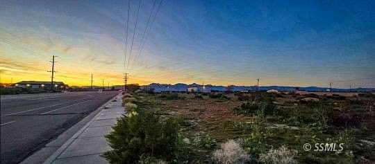 2 Acres of Commercial Land for Sale in Ridgecrest, California