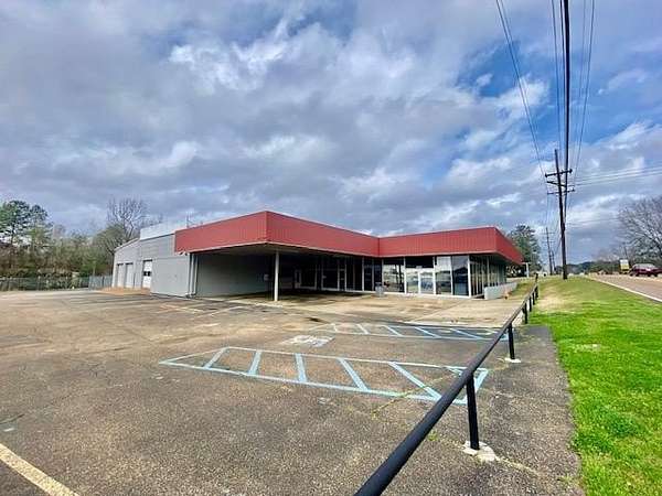 2 Acres of Improved Commercial Land for Sale in McComb, Mississippi