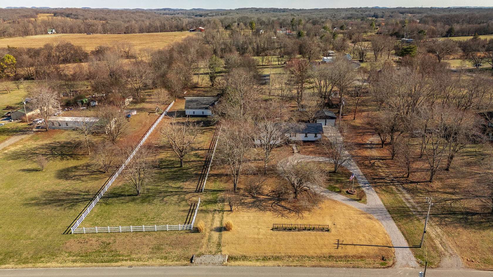 2.1 Acres of Land with Home for Sale in Castalian Springs, Tennessee