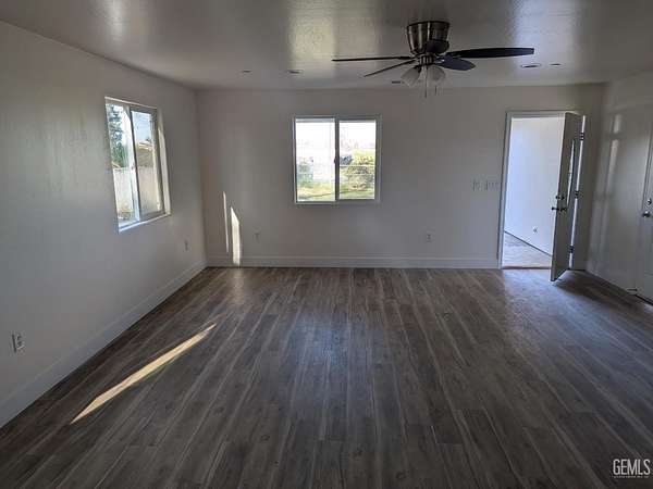 1.58 Acres of Improved Residential Land for Lease in Bakersfield, California