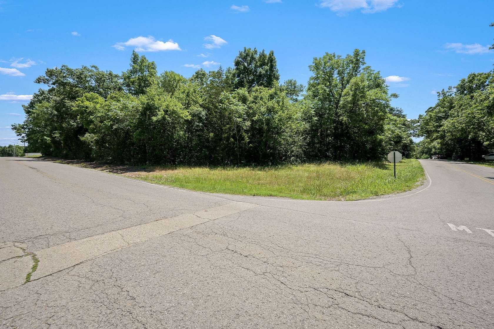 16.8 Acres of Land for Sale in Shelbyville, Tennessee
