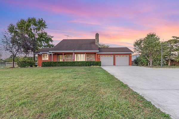 3 Acres of Residential Land with Home for Sale in Coal City, Illinois