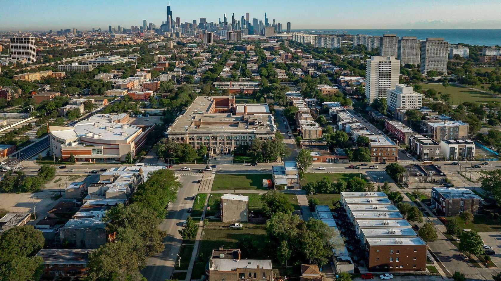 0.08 Acres of Residential Land for Sale in Chicago, Illinois