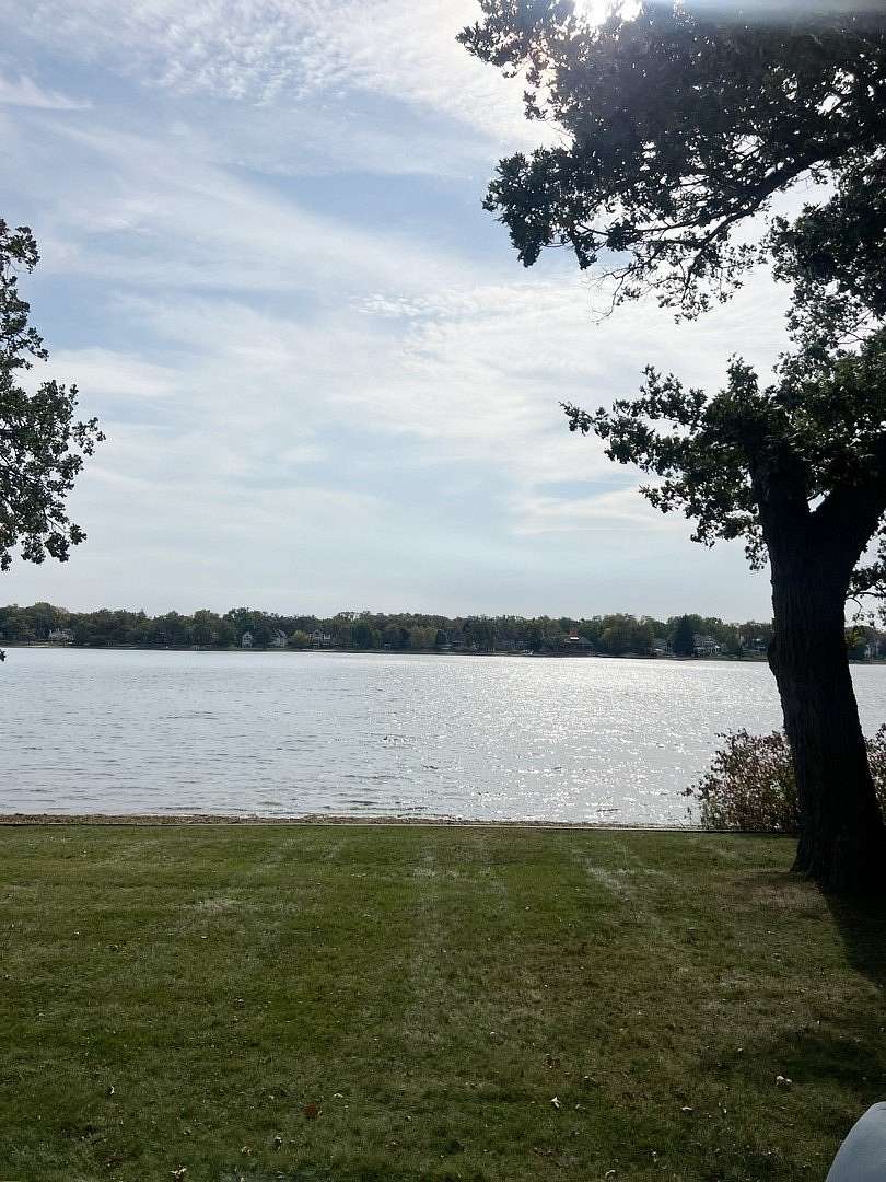 0.3 Acres of Residential Land for Sale in Crystal Lake, Illinois
