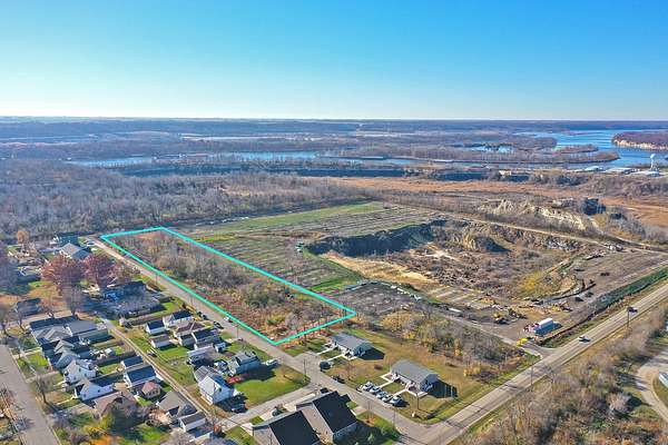 2.59 Acres of Residential Land for Sale in Ottawa, Illinois
