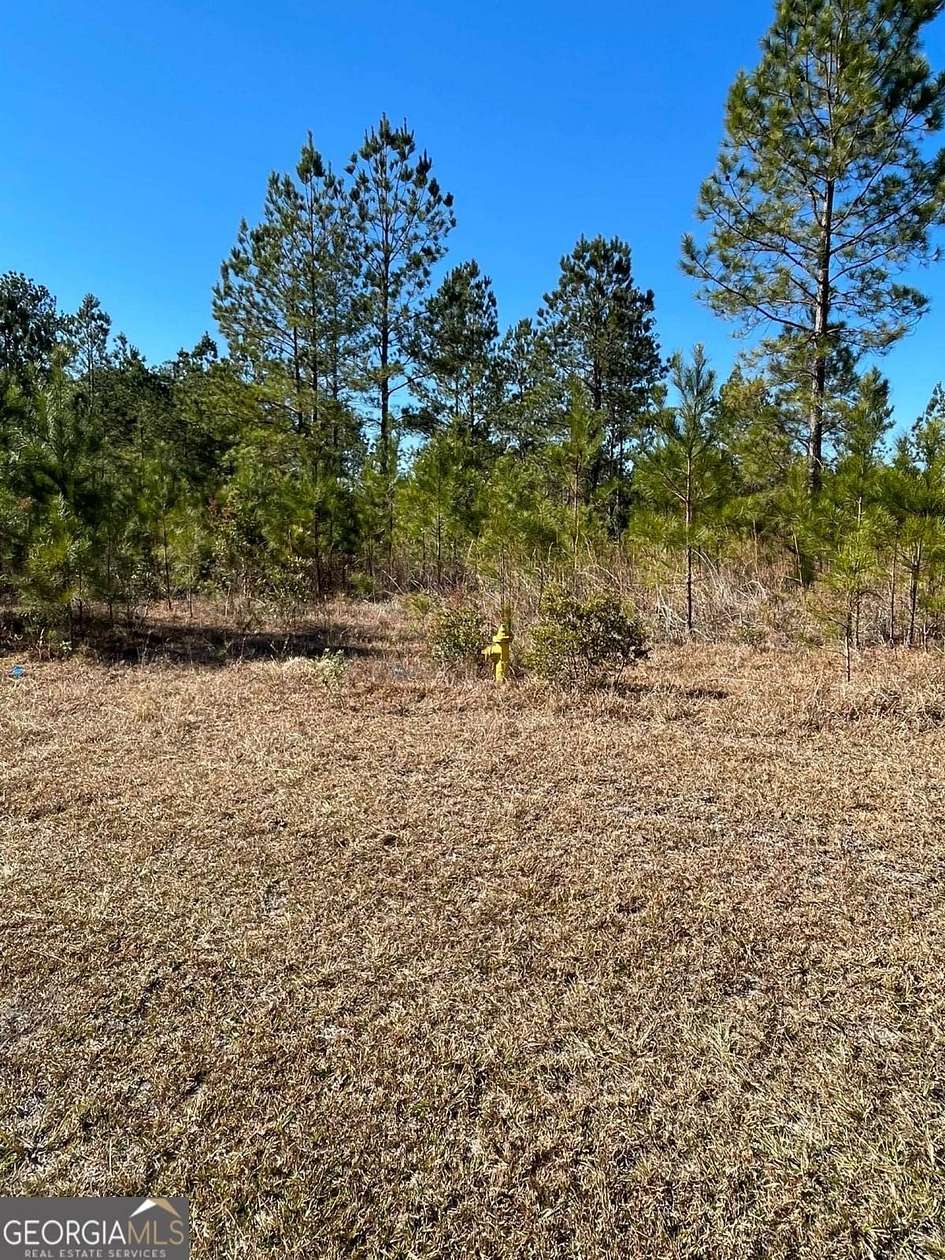 1.12 Acres of Residential Land for Sale in Waynesville, Georgia