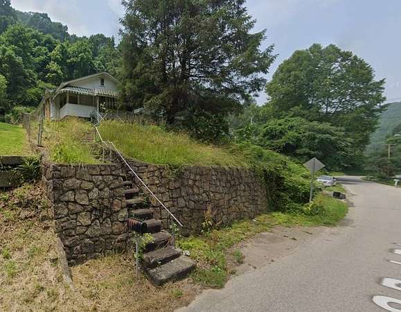 0.42 Acres of Residential Land for Sale in Charleston, West Virginia