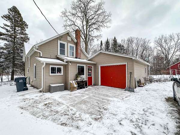 3 Acres of Residential Land with Home for Sale in Pulaski, Wisconsin