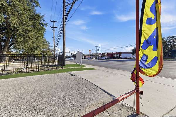 0.25 Acres of Mixed-Use Land for Sale in San Antonio, Texas
