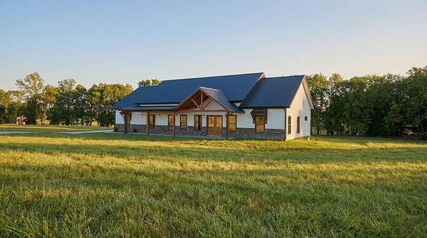 2 Acres of Residential Land with Home for Sale in Talbott, Tennessee