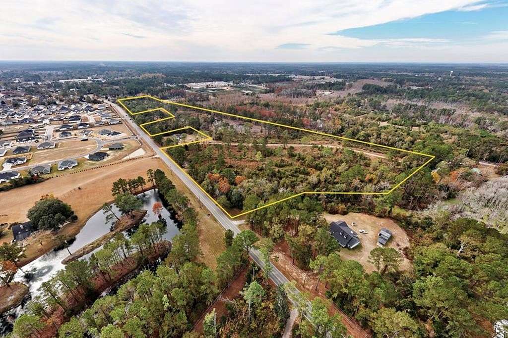 28 Acres of Land for Sale in Hahira, Georgia
