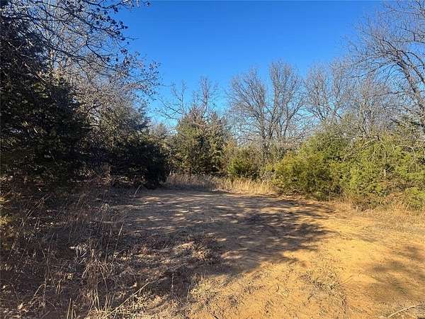 3.18 Acres of Residential Land for Sale in Chandler, Oklahoma