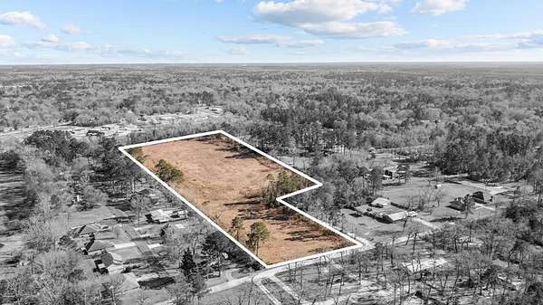 13.4 Acres of Land for Sale in Lufkin, Texas