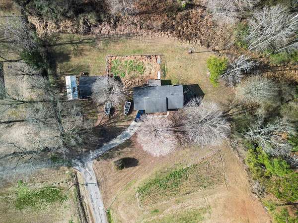 7 Acres of Land with Home for Sale in Hamilton, Alabama