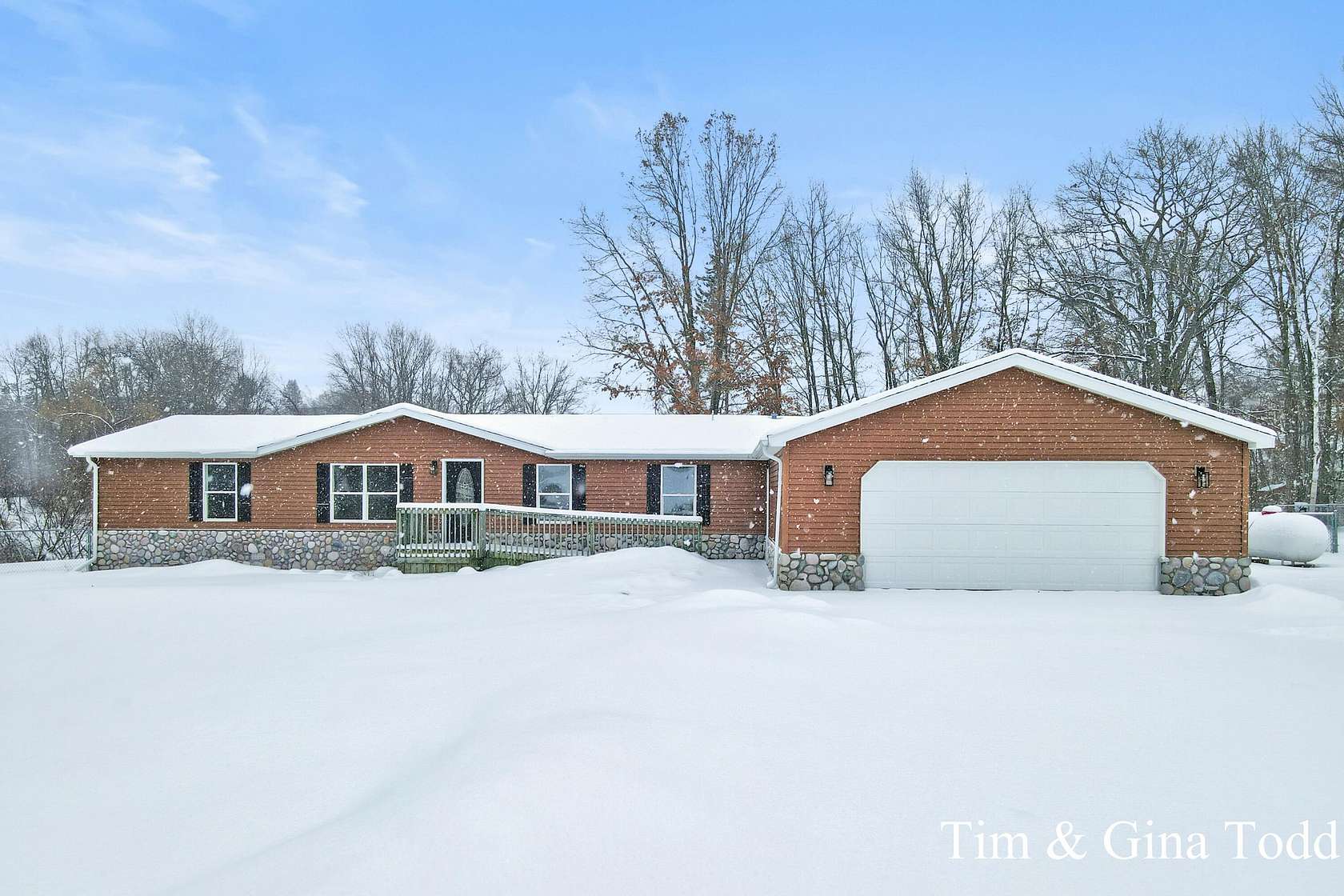 1.88 Acres of Residential Land with Home for Sale in Remus, Michigan