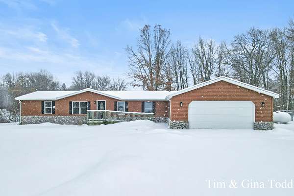 1.88 Acres of Residential Land with Home for Sale in Remus, Michigan