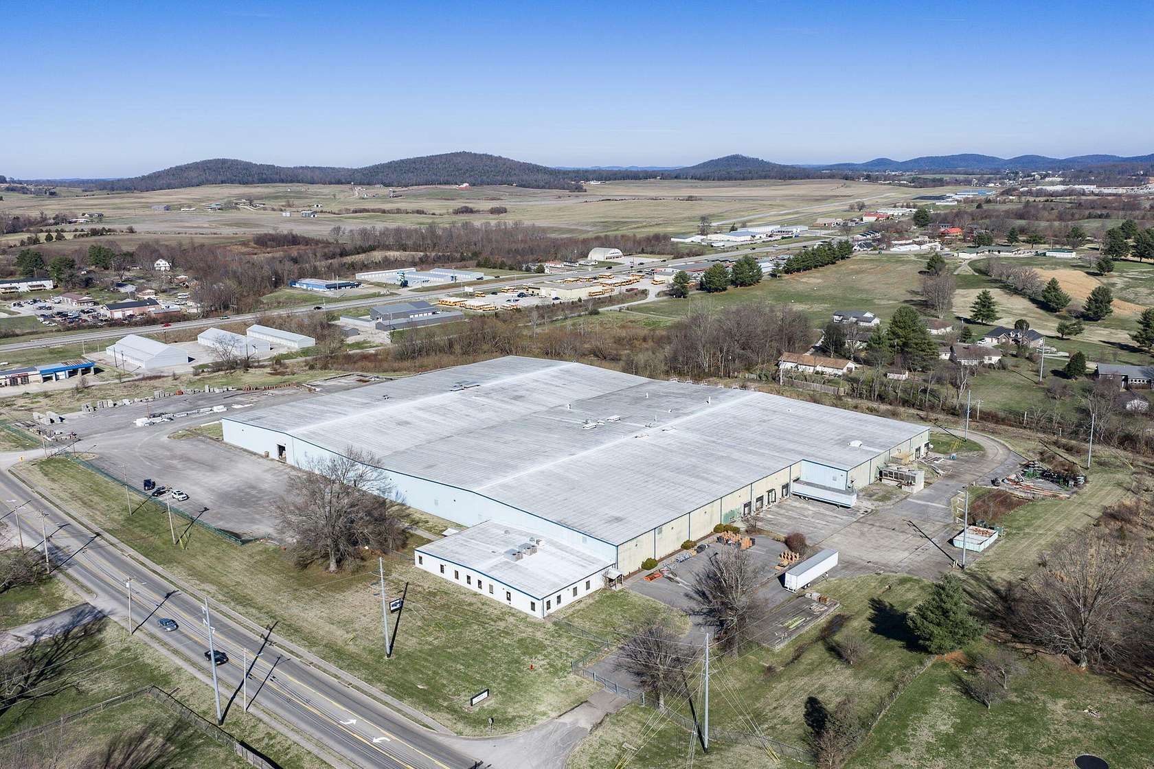 16.5 Acres of Commercial Land for Sale in Monticello, Kentucky