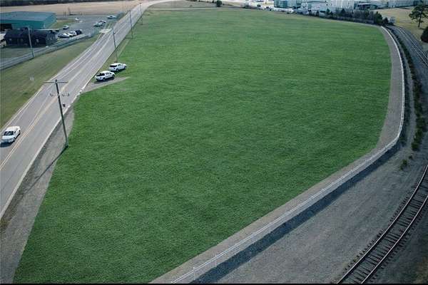 18 Acres of Commercial Land for Sale in Russellville, Arkansas