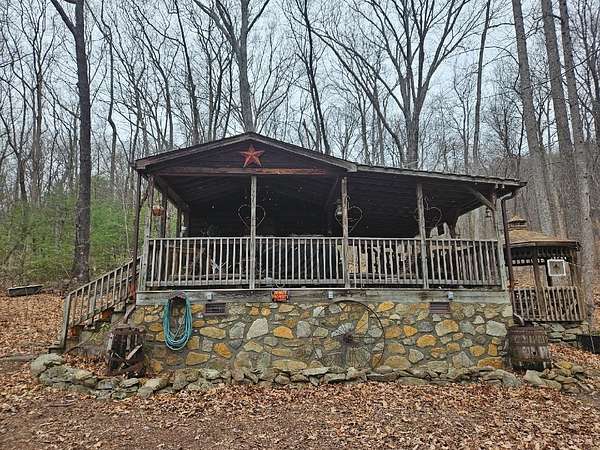 3.75 Acres of Improved Residential Land for Sale in Big Island, Virginia