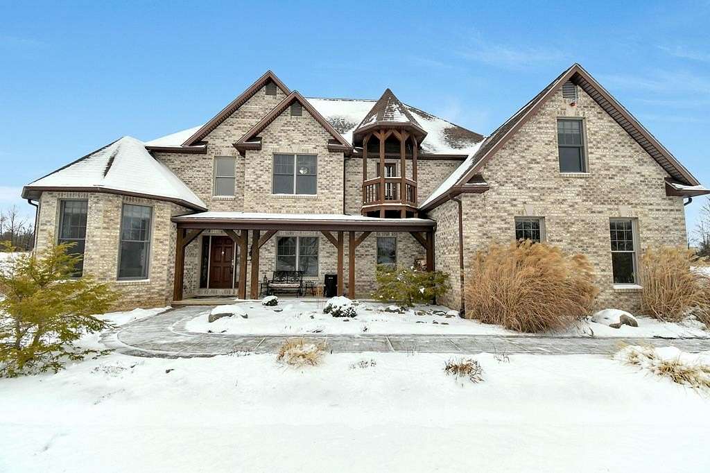 20 Acres of Recreational Land with Home for Sale in Mansfield, Ohio