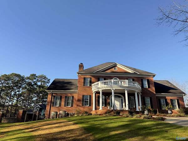 6 Acres of Residential Land with Home for Sale in Fort Payne, Alabama