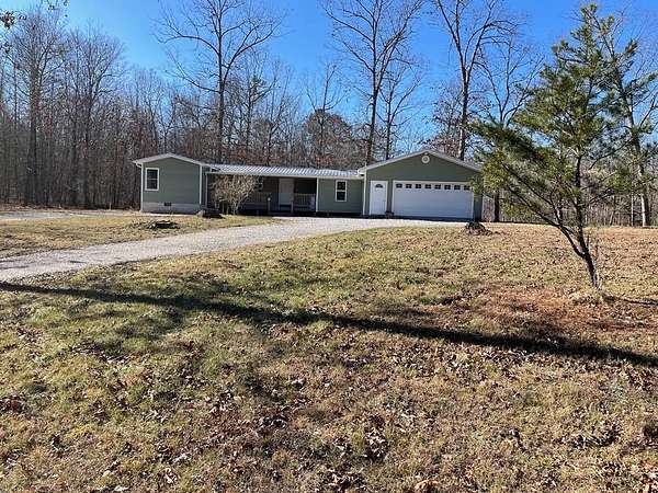 3.86 Acres of Residential Land with Home for Sale in Jamestown, Tennessee
