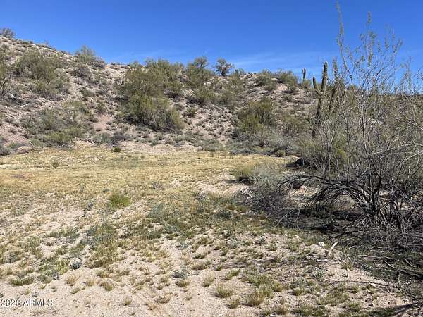 2.2 Acres of Residential Land for Sale in Morristown, Arizona