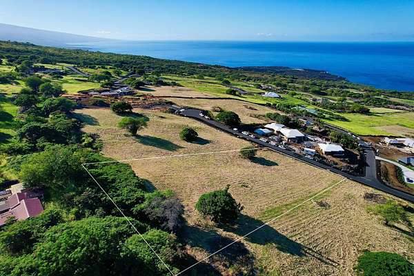 2.48 Acres of Residential Land for Sale in Kealakekua, Hawaii