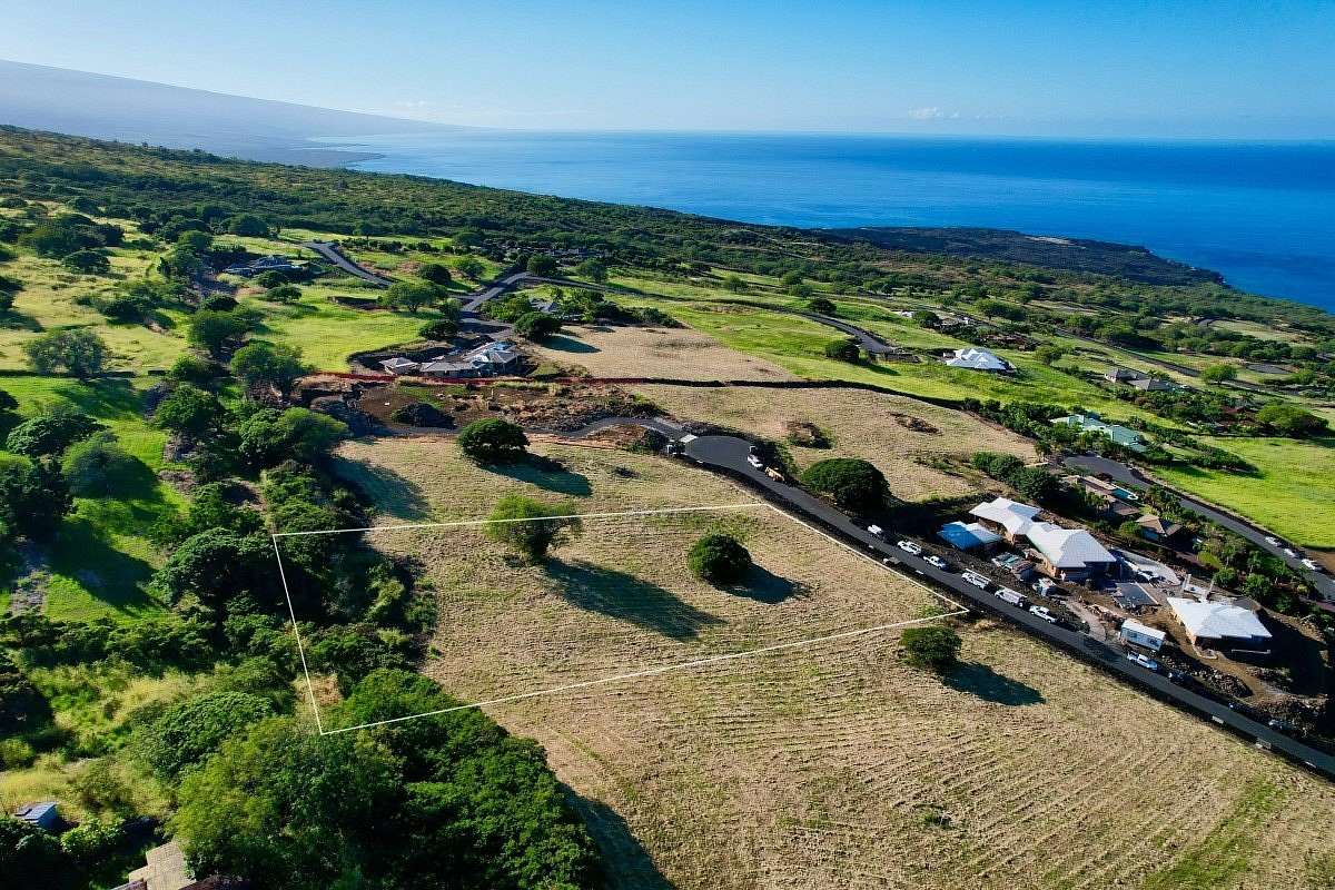 2 Acres of Residential Land for Sale in Kealakekua, Hawaii